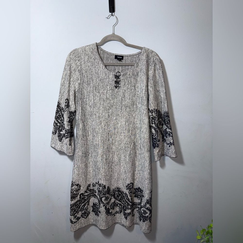 Tacera Gray Black Paisley Accented Scoop Neck Knit Dress Size Large EUC